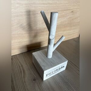 Pura Vida Wood Bracelet Stand